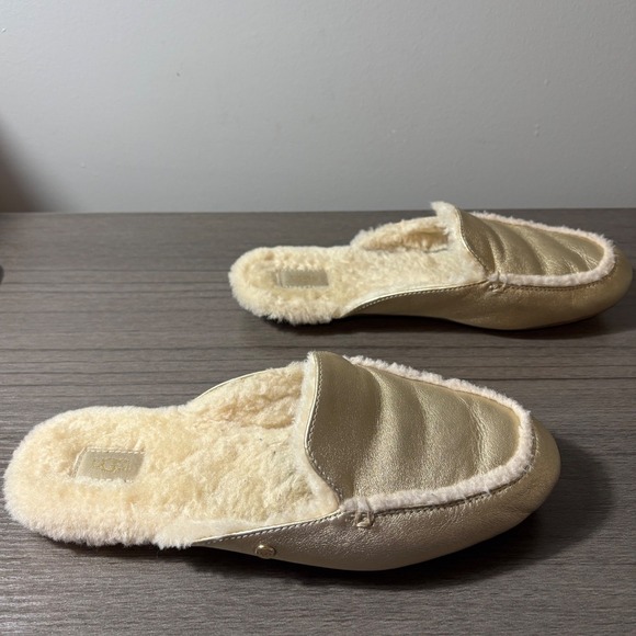 UGG Lane Metallic Gold Platinum Gold Sheepskin Lined Loafer Slipper Women Sz 8.5 - Picture 4 of 9